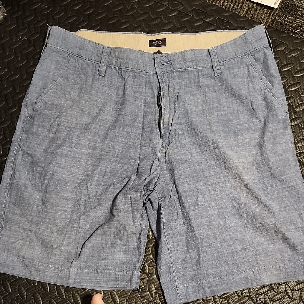 ⭐ Arrow Light Blue Flat Front Shorts Size 38